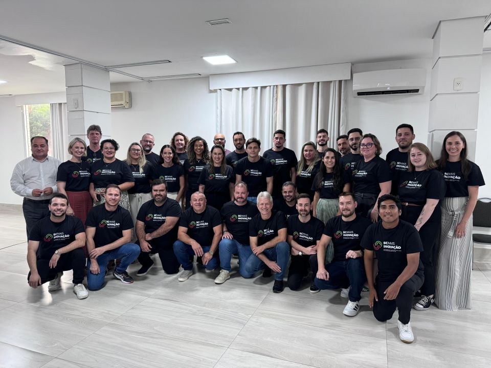 Gustavo Dam - Treinamentos e Palestras de Estratgia e Inovao - 