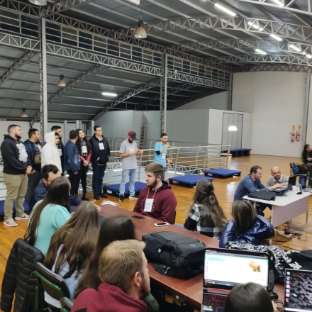 Gustavo Dam - Treinamentos e Palestras de Estratgia e Inovao - Treinamento de inovao em Xanxer