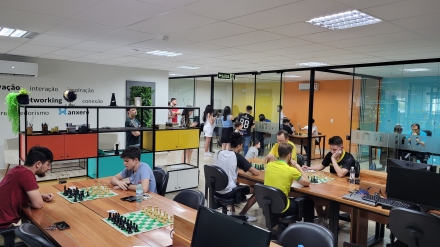 Gustavo Dam - Treinamentos e Palestras de Estratgia e Inovao - Primeiro torneio de xadrez amador de Xanxer