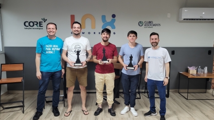 Gustavo Dam - Treinamentos e Palestras de Estratgia e Inovao - Primeiro torneio de xadrez amador de Xanxer