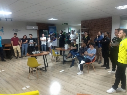 Gustavo Dam - Treinamentos e Palestras de Estratgia e Inovao - Primeiro torneio de xadrez amador de Xanxer